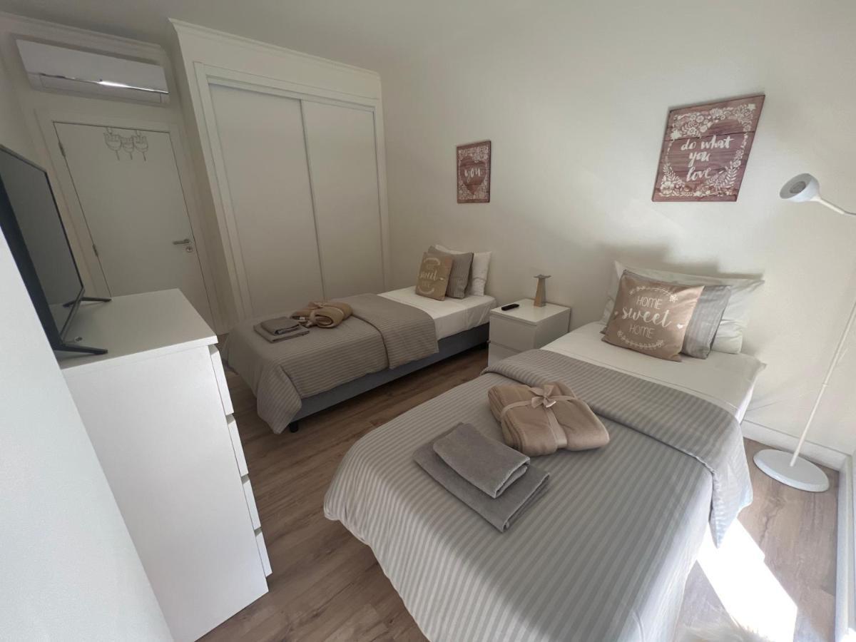 Modern Twin Room With A Balcony Montijo Exterior foto